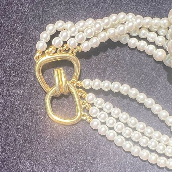 Vintage Tri-Strand Graduated Faux Pearl Choker  Bib Collar Necklace Hook Closure - Picture 6 of 8